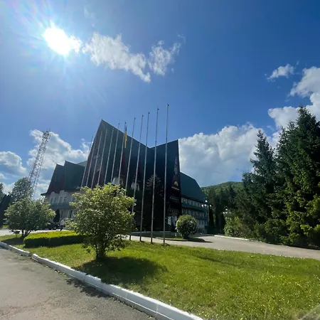 апарт-готель синьогора Ξενοδοχείο με διαμερίσματα